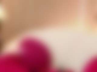 Live cam show with Celia - Striptease on slutload