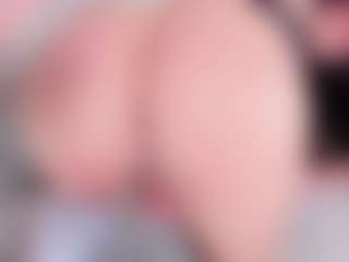 Emmajonees's Live Sex Cam Show