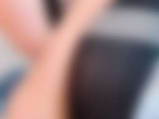 Emmajonees's Live Sex Cam Show
