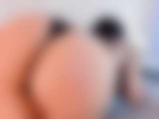 Emmajonees's Live Sex Cam Show
