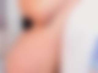 Emmajonees's Live Sex Cam Show