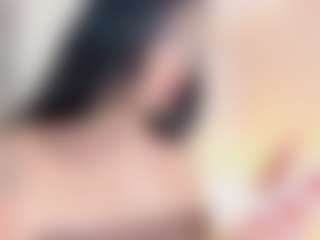 Emmajonees's Live Sex Cam Show