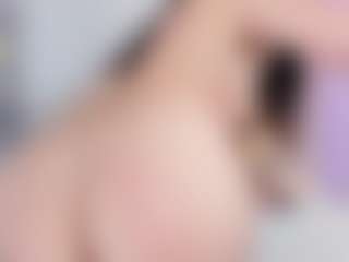 Emmajonees's Live Sex Cam Show