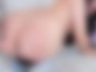 Emmajonees's Live Sex Cam Show