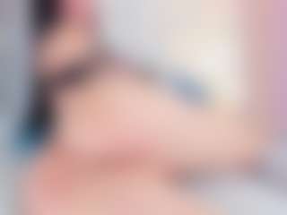 Live cam show with Emmajonees - White on Camsoda | colombia