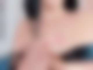 Live cam show with Emmajonees - Tease on Camsoda