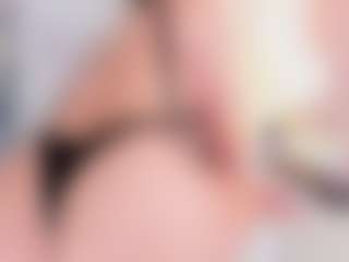 Emmajonees's Live Sex Cam Show