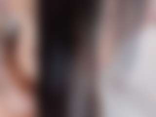 Live cam show with Emmajonees - Black Hair on CamClone