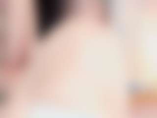 Live cam show with Emmajonees - Spank on madthumbs