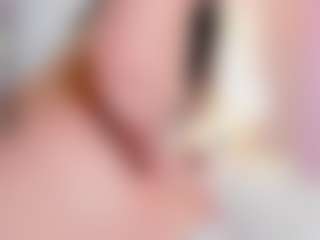 Emmajonees's Live Sex Cam Show