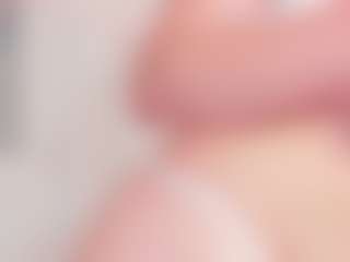 Live cam show with Emmajonees - Gape on livesuperchat.net
