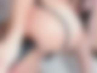 Emmajonees's Live Sex Cam Show