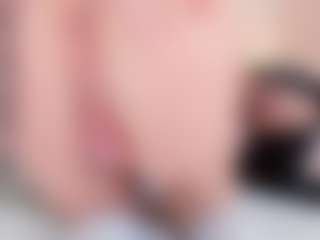 Emmajonees's Live Sex Cam Show