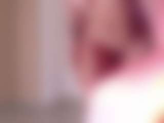 Live cam show with Sam-cekot - Ohmybod on chickslive.net
