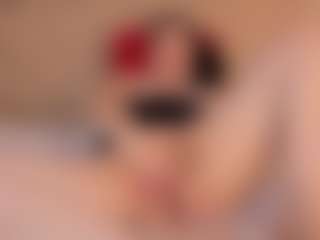 Live cam show with Hi I'm Anna Gabor - Fingers on MyBangCams