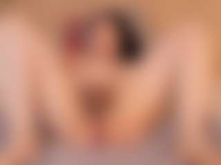 Live cam show with Hi I'm Anna Gabor - Butt Plug on livesuperchat.net