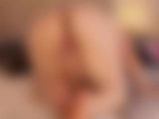 Hi I'm Anna Gabor MILF webcam performer live streaming