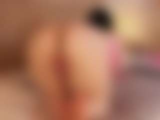 Hi I'm Anna Gabor MILF webcam performer live streaming