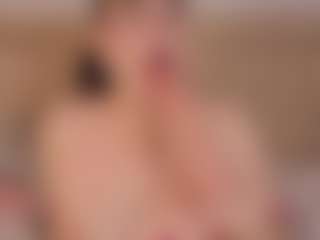 Live cam show with Hi I'm Anna Gabor - Brown Eyes MILF on 1on1-livenow