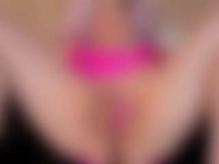 Live cam show with Hi I'm Anna Gabor - Gamer MILF on Cam Slut