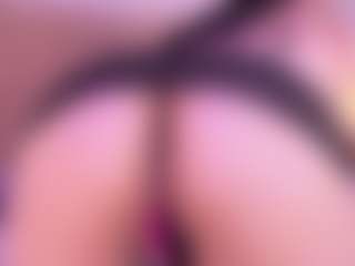 Anna Gabor AnalQueen MILF webcam performer live streaming