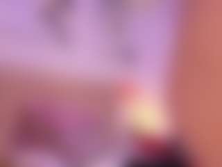 Live cam show with Anna Gabor AnalQueen - Public MILF on CSO-WL