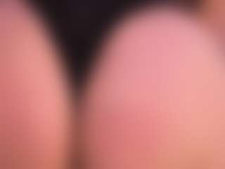 Live cam show with Anna Gabor AnalQueen - Spy MILF on Camsoda