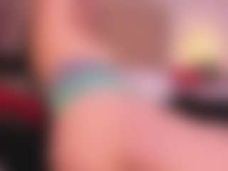 Anna Gabor AnalQueen MILF webcam performer live streaming