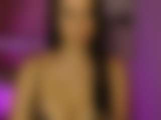Live cam show with BiancaTease - Gray Eyes on SquirtSoMuch