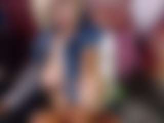 Cristinablue21's Live Sex Cam Show