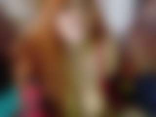 Cristinablue21 MILF webcam performer live streaming