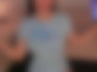 velvet-holly's Live Sex Cam Show