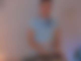 Live cam show with Hanna - Body Massage on 1on1-livenow