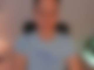 Live cam show with Hanna - Camel Toe on googirlz