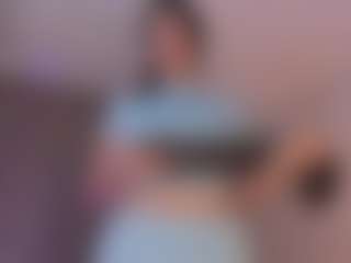 Live cam show with Hanna - Smoking on Camming Site