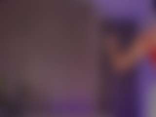 Live cam show with Hanna - Body Massage on Camsoda