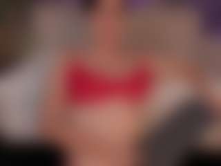 Live cam show with Hanna - Body Massage on Camsoda