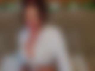 Live cam show with LucyBelli - Green Eyes on MyBangCams
