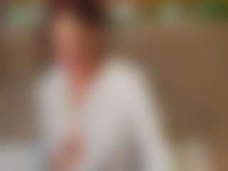 Live cam show with LucyBelli - Mature on 1on1-livenow