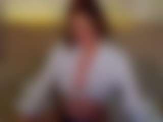 LucyBelli's Live Sex Cam Show