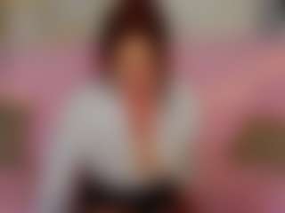 Live cam show with LucyBelli - Mature on Soda Cam