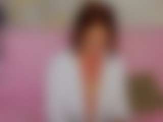 Live cam show with LucyBelli - Amateur Mature on x69.live