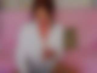 Live cam show with LucyBelli - Strip Mature on instabang