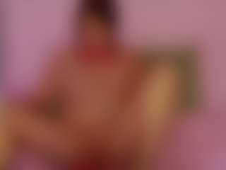 Live cam show with LucyBelli - Mature Middle Aged on Instabang