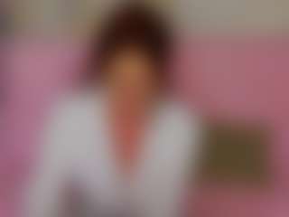 Live cam show with LucyBelli - Green Eyes on xxxlivecams.org