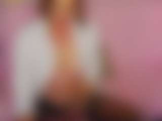 LucyBelli's Live Sex Cam Show