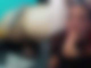 Live cam show with mia-kathelyn - Brown Hair on Gym Cam Girls