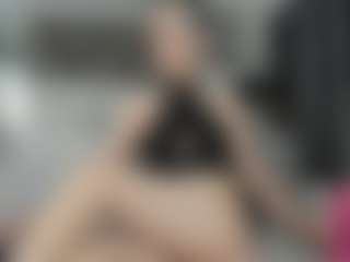 SilverFoxxxxy's Live Sex Cam Show