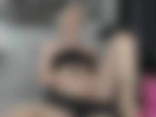 SilverFoxxxxys Live-Sex-Cam-Show