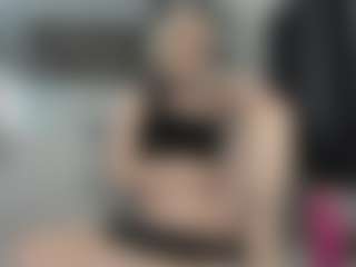 Live cam show with SilverFoxxxxy - Brown Eyes on CamwithHer